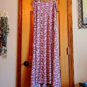 Floral maxi skirt like new